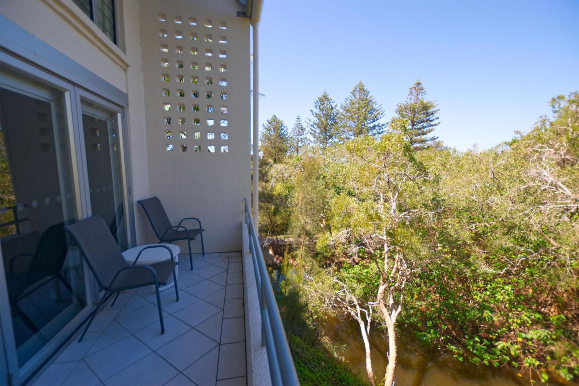 Raintrees Moffat Beach Калаундра Экстерьер фото